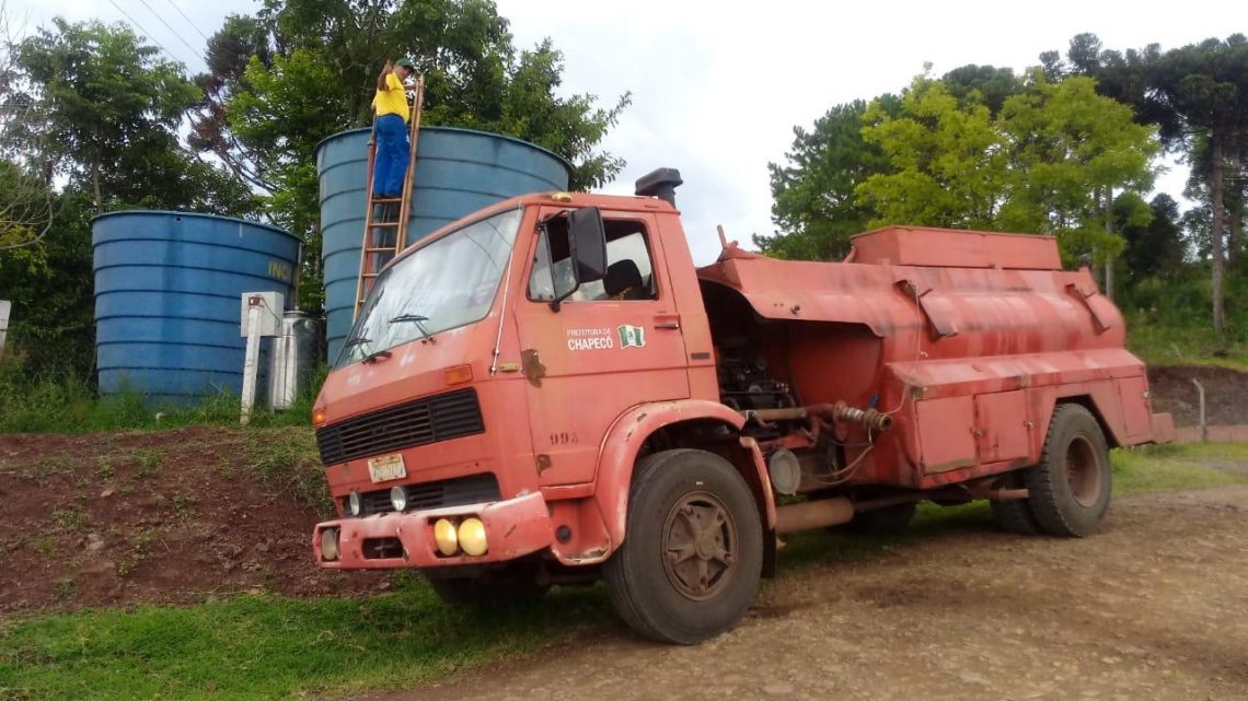 Chapecó leva água para 20 comunidades do interior