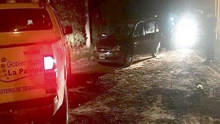Mulher viola quarentena para encontrar amante e os dois são presos