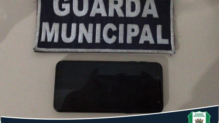 Adolescente é detido por furto de aparelho celular no centro de Chapecó