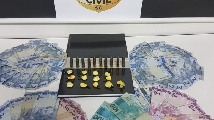 Polícia Civil prende traficantes de cocaína no bairro Santa Maria em Chapecó