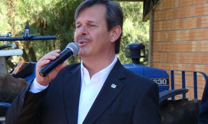 MPSC bloqueia bens de ex-prefeito e de ex-presidente de partido de Chapecó