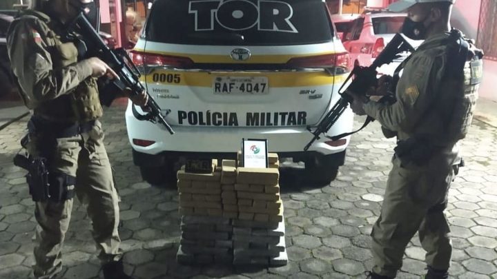 PMRv apreende 61kg de maconha e recupera veículo roubado em Nova Erechim