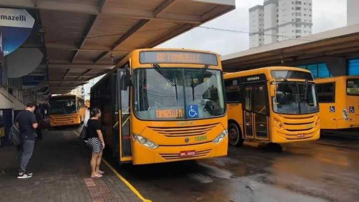 SC permitirá que municípios decidam sobre flexibilizar quarentena para transporte público, aulas e eventos