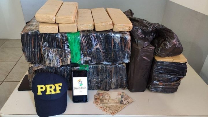 Operação conjunta entre PM e PRF resulta na apreensão de 50kg de maconha em Chapecó