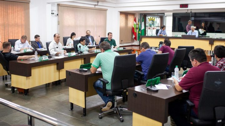 Vereador de Chapecó propõe extinguir as diárias dos Vereadores e apenas fazer ressarcimento de despesas previamente autorizadas