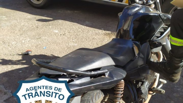 Moto com mais de 22 mil em débitos é apreendida pelos Agentes de Trânsito em Chapecó