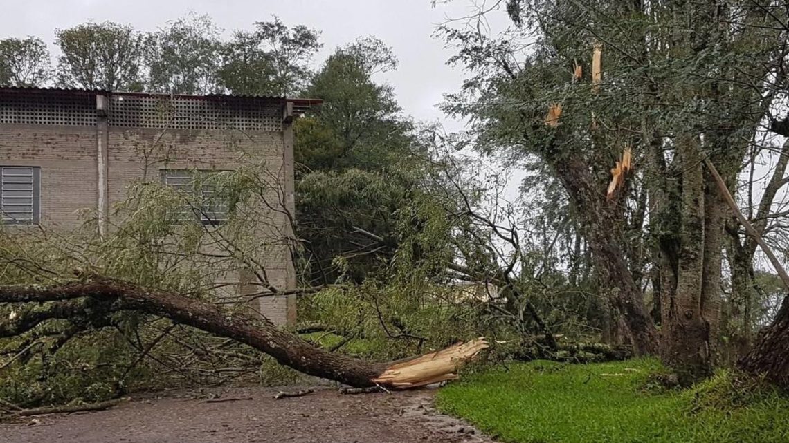 Temporais causam estragos em Itapiranga-SC