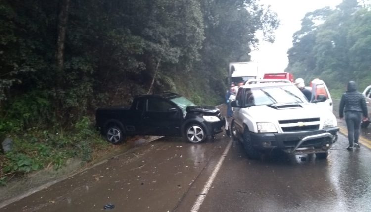 Acidente envolve três veículos na SC-355 entre Fraiburgo e Videira
