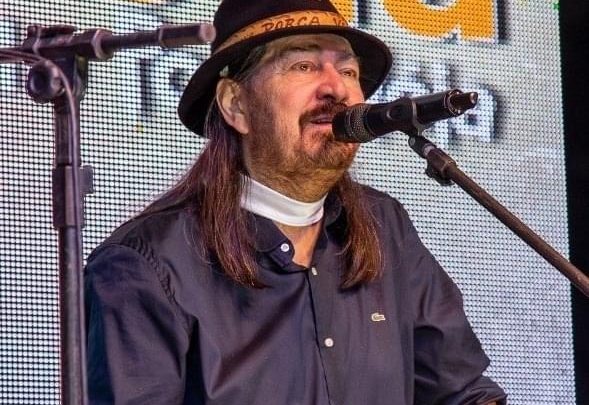 Morre o cantor e compositor Porca Véia