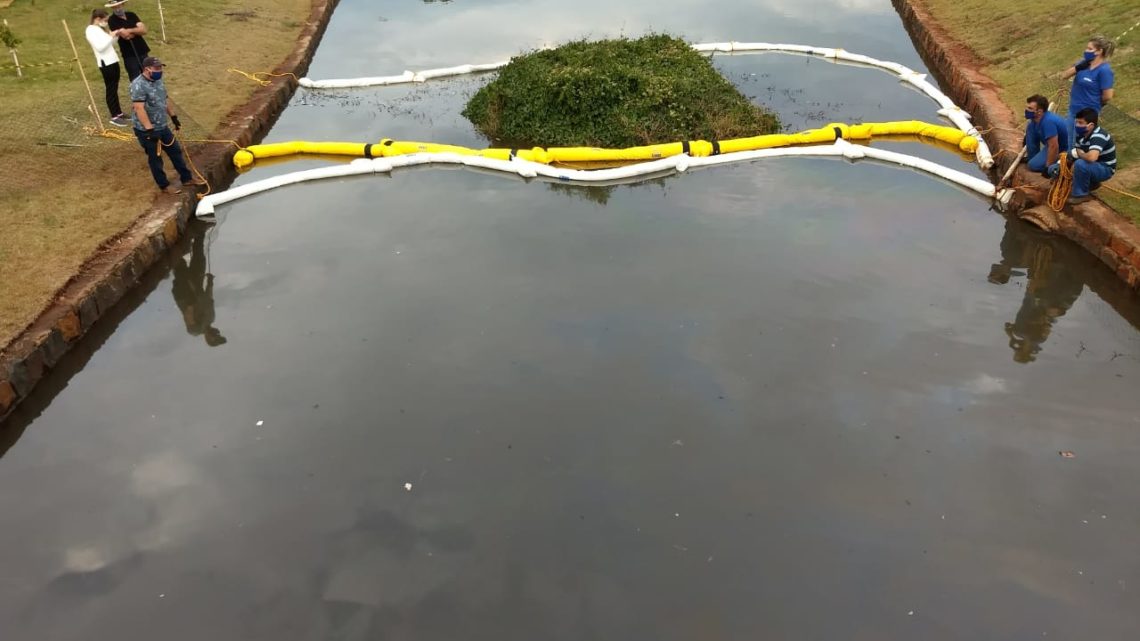 Empresa é autuada por derramamento de óleo em um lago de Pinhalzinho