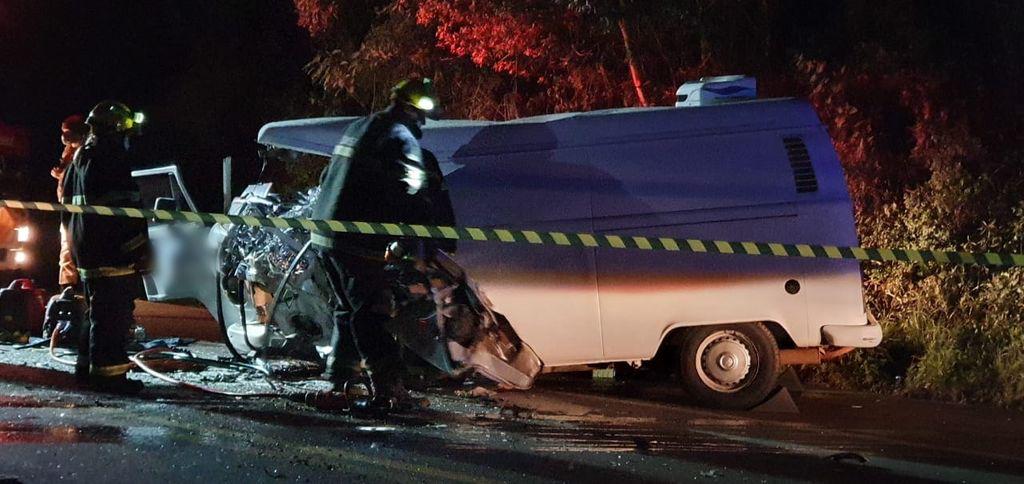 Duas vítimas fatais em grave acidente na BR-282 em Catanduvas