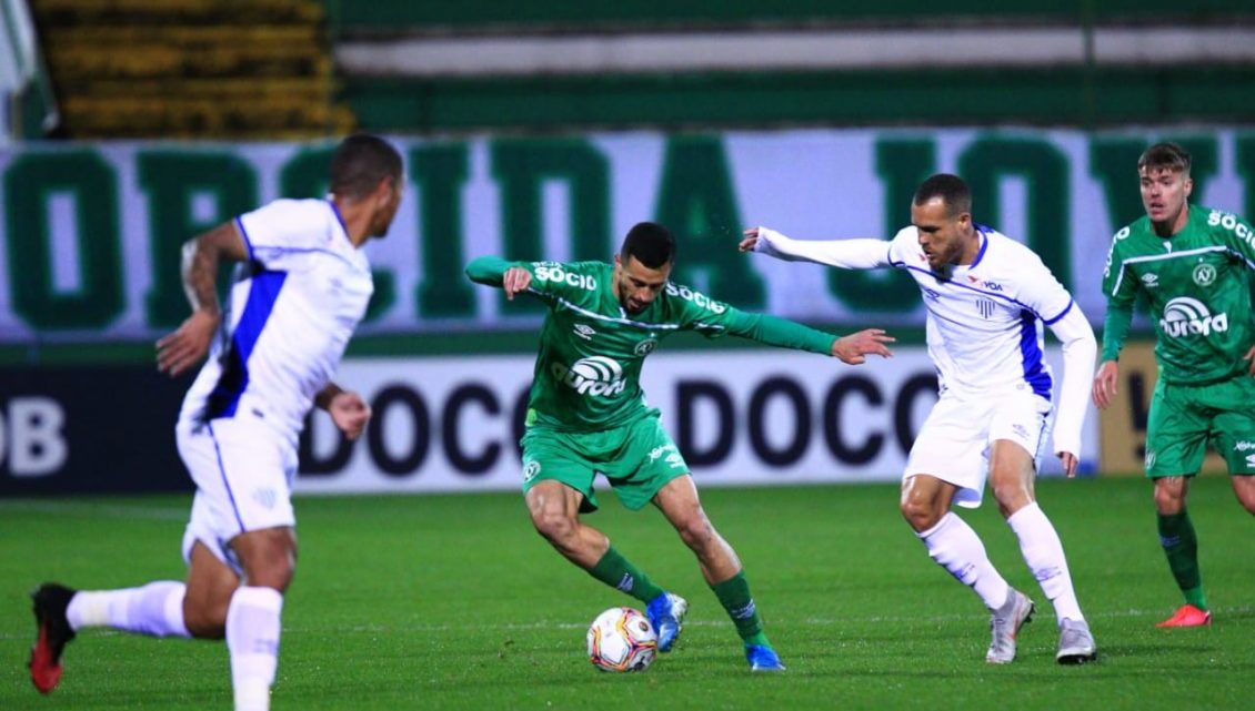 Saúde notifica clubes e partida entre Avaí e Chapecoense é cancelada