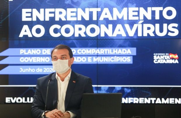 Governador Carlos Moisés testa positivo para novo coronavírus