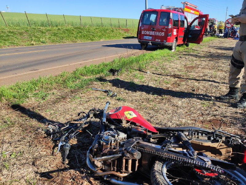 Acidente entre três motocicletas deixa uma vítima grave e duas feridas nas SC-484