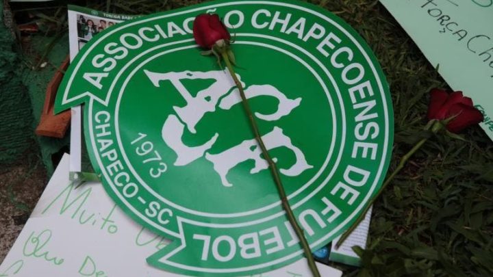 Chapecoense e familiares de vítimas do acidente aéreo participam de nova audiência na Justiça