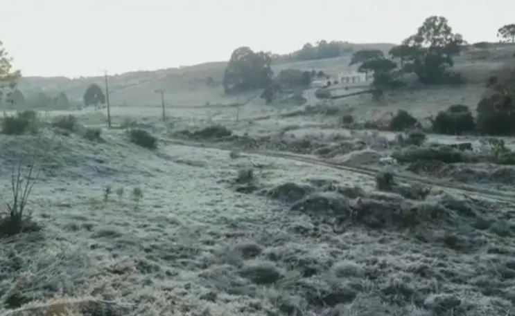 Ar frio polar derruba temperaturas em SC; Urupema amanheceu com -5,3°C