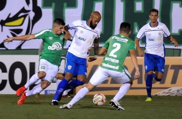 Finalistas em 2017 e 2019, Avaí e Chapecoense se reencontram nas quartas de final hoje