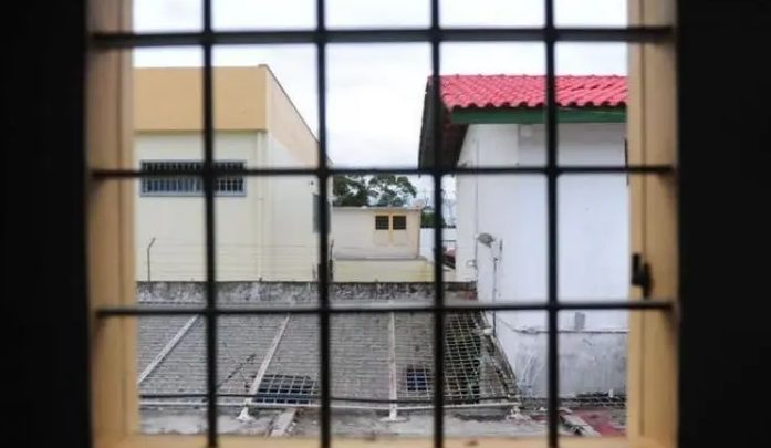 Casos de coronavírus no sistema prisional dobram em SC; secretário testou positivo