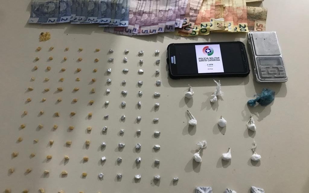 Adolescentes são detidos com 110 pedras de crack em Chapecó