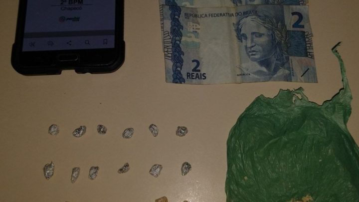 Adolescente é detido suspeito de tráfico de drogas no bairro Líder