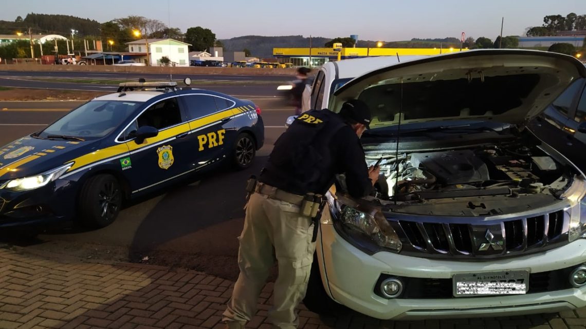 PRF recupera L200 Triton furtada, clonada e com placas falsas em Xanxerê na BR-282