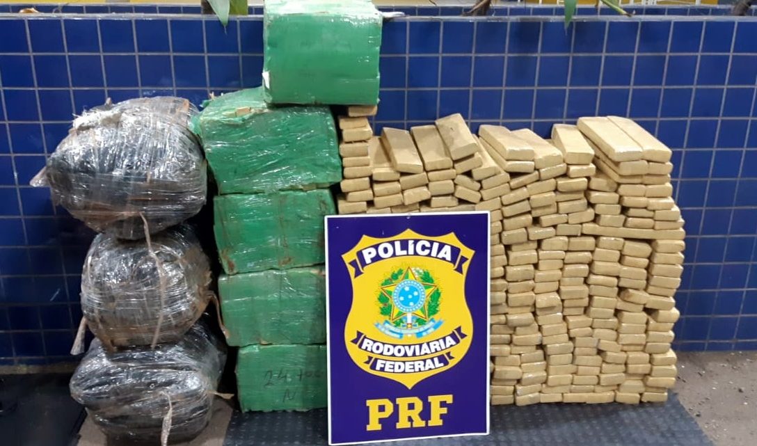 PRF apreende 370 quilos de maconha e skunk na BR-163 em Guaraciaba