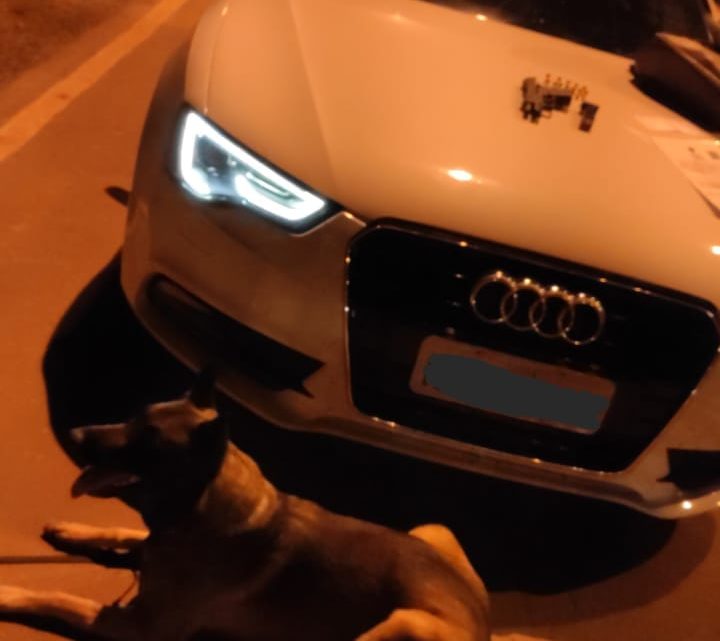 Audi A5 é apreendido e homem é preso por porte ilegal de arma de fogo em Bom Jesus