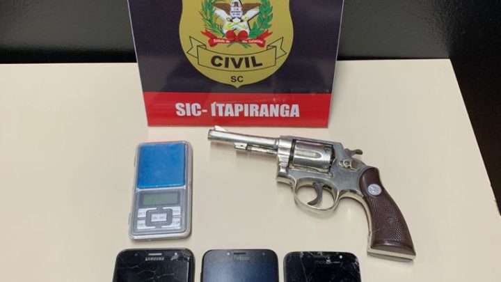 Polícia Civil prende 4 pessoas por tráfico e apreende balança de precisão e arma de fogo em Itapiranga