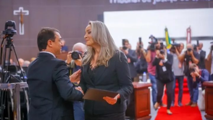 Relatório final da CPI dos Respiradores abre caminho para impeachment só de Moisés