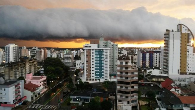 Defesa Civil alerta para chance de temporais isolados com raios, granizo e vendaval