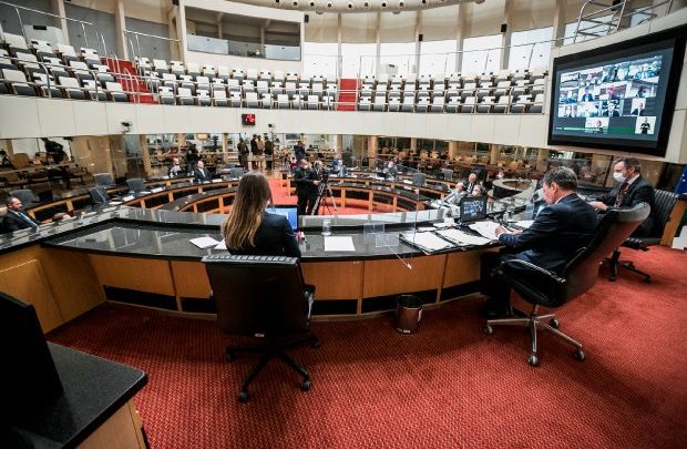 Tribunal do Impeachment absolve governador e Carlos Moisés voltará ao cargo