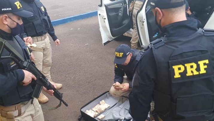 Polícia Rodoviária Federal prende cinco bandidos envolvidos em assalto em Criciúma