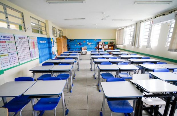 Educação divulga calendário da rede estadual para o ano letivo de 2021 em SC