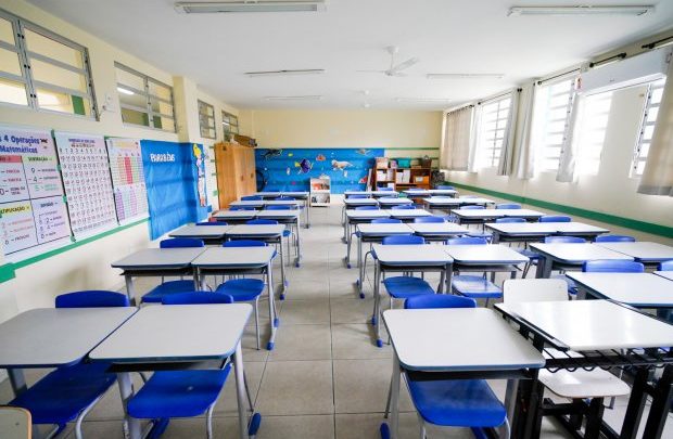 Educação divulga calendário da rede estadual para o ano letivo de 2021 em SC