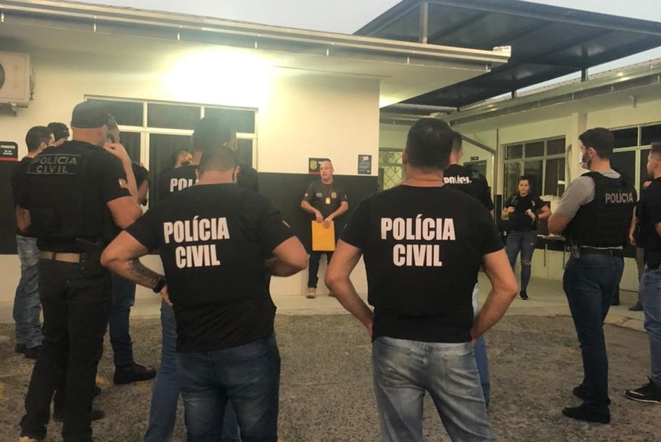 Operação “Maré Vermelha” da Polícia Civil cumpre mandados em combate ao roubo de cargas em SC