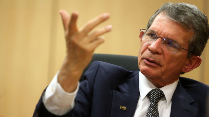 Bolsonaro anuncia troca do presidente da Petrobras