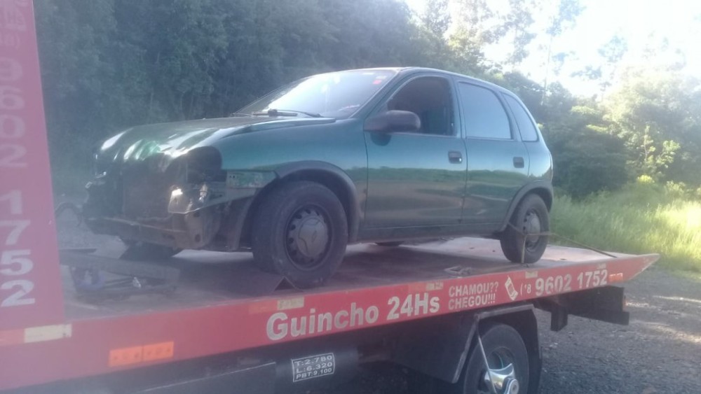 Homem é preso ao furtar objetos de carro acidentado na BR-282 em Descanso