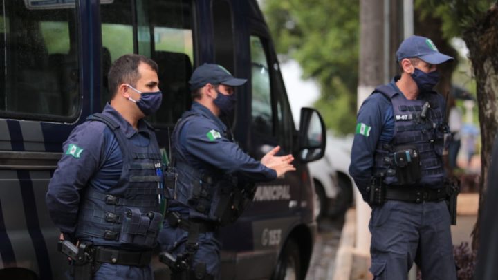Dez estabelecimentos foram autuados ontem pela Guarda Municipal de Chapecó