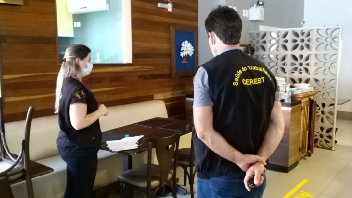 Vigilância realiza fiscalização e orientação de normas de combate à Covid em Chapecó