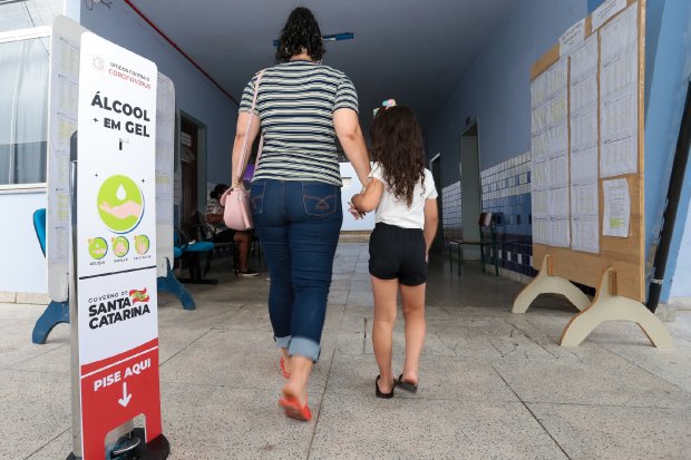 Rede estadual de ensino SC realiza pré-matrícula on-line para novos alunos nesta quarta e quinta-feira