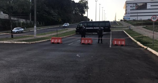 Chapecó pede análise do Estado sobre fechamento de rodovias e aeroporto para conter avanço da Covid-19