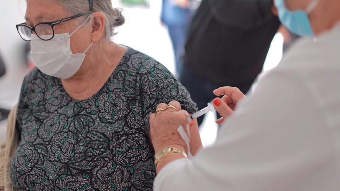 Inicia vacinação para 70 anos em Chapecó
