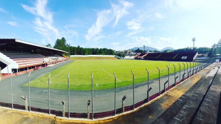 Jaraguá do Sul proíbe jogos, e Criciúma x Chapecoense é suspenso