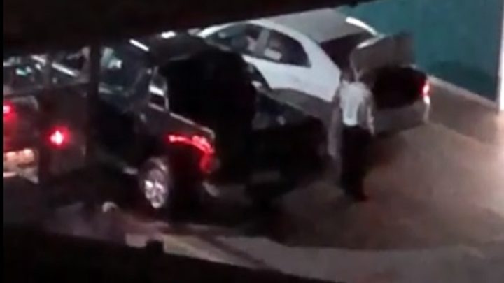 Vídeo mostra empresários sendo vacinados em garagem de ônibus