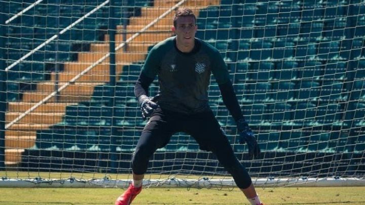 Goleiro do Figueirense está suspenso por cocaína, aponta controle de dopagem