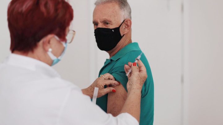 Vacinação para 67 anos será nesta quarta-feira em Chapecó