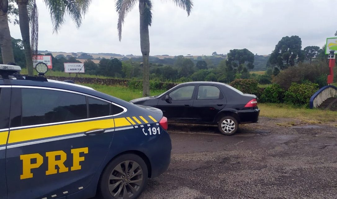 Automóvel roubado em Seara é localizado na BR 470 em Campos Novos