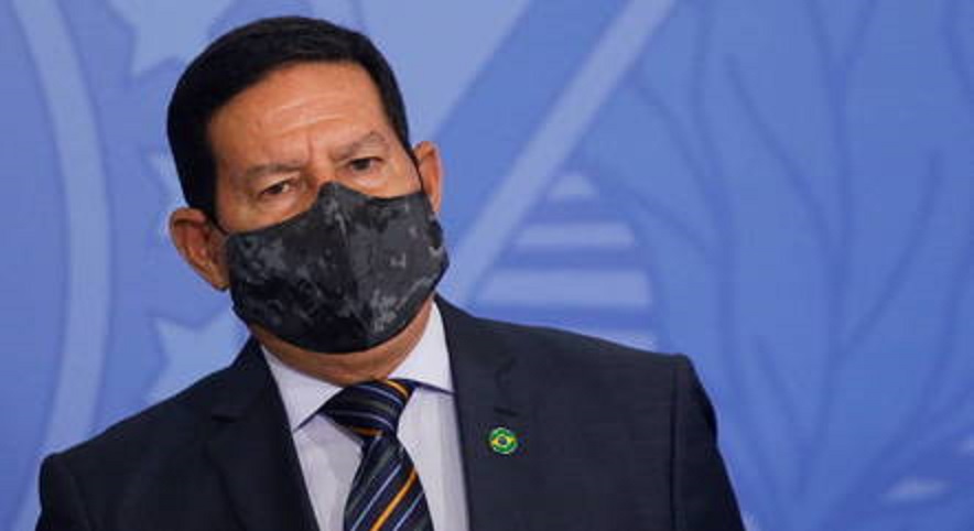 Mourão diz que há condições para realização de cultos na pandemia