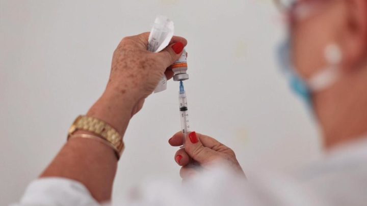 Vacinação: segunda dose será de segunda a quarta-feira da semana que vem em Chapecó
