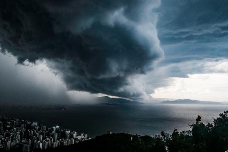 Defesa Civil faz alerta sobre temporais e chuva volumosa para o Oeste de SC